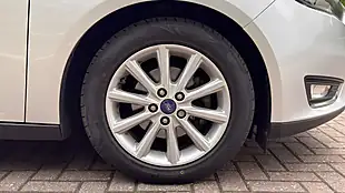 Used 2016 Ford Focus Titanium Silver - Interior and Exterior details 11
