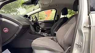 Used 2016 Ford Focus Titanium Silver - Interior and Exterior details 14