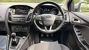Used 2016 Ford Focus Titanium Silver - Interior and Exterior details 20