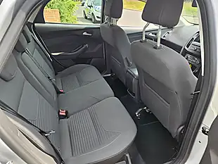 Used 2016 Ford Focus Titanium Silver - Interior and Exterior details 10