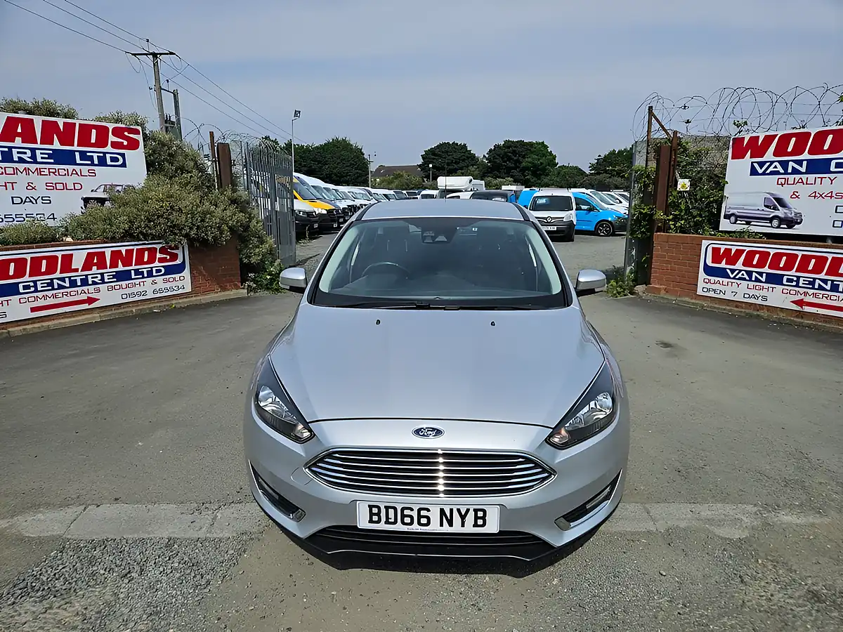 Used 2016 Ford Focus Titanium Silver - Interior and Exterior details 3