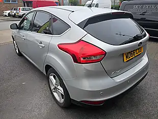 Used 2016 Ford Focus Titanium Silver - Interior and Exterior details 3