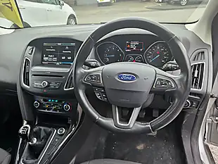 Used 2016 Ford Focus Titanium Silver - Interior and Exterior details 8