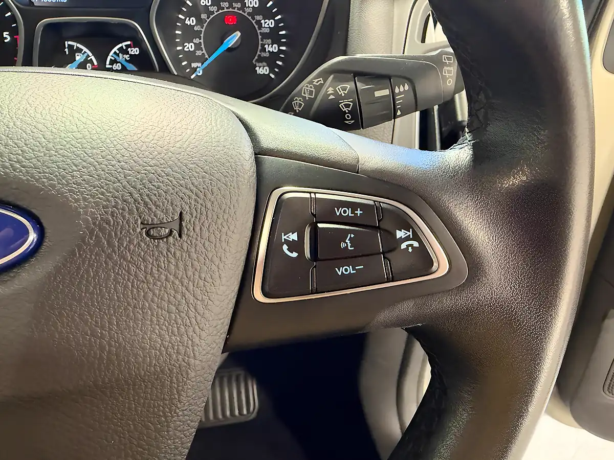 Used 2016 Ford Focus Titanium Silver - Interior and Exterior details 12