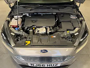 Used 2016 Ford Focus Titanium Silver - Interior and Exterior details 17