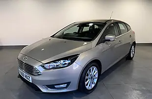 Used 2016 Ford Focus Titanium Silver - Interior and Exterior details 7