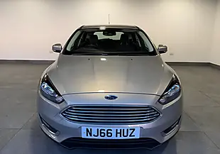 Used 2016 Ford Focus Titanium Silver - Interior and Exterior details 8