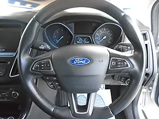 Used 2016 Ford Focus Titanium Silver - Interior and Exterior details 12