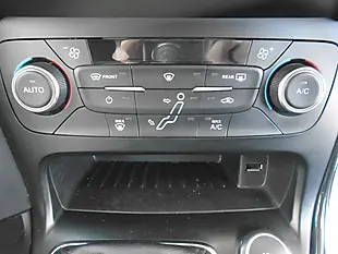 Used 2016 Ford Focus Titanium Silver - Interior and Exterior details 15