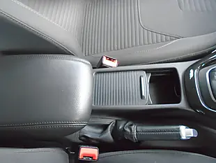 Used 2016 Ford Focus Titanium Silver - Interior and Exterior details 17