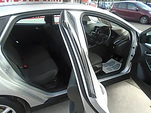 Used 2016 Ford Focus Titanium Silver - Interior and Exterior details 9