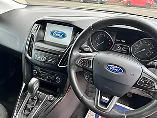 Used 2016 Ford Focus Titanium White - Interior and Exterior details 12