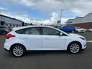 Used 2016 Ford Focus Titanium White - Interior and Exterior details 9