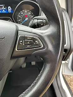 Used 2016 Ford Focus Titanium White - Interior and Exterior details 15