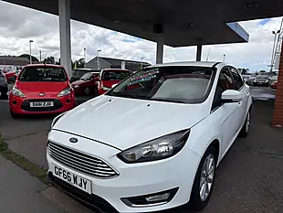 Used 2016 Ford Focus Titanium White - Interior and Exterior details 2