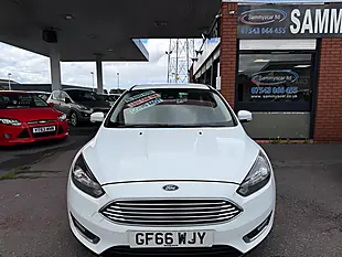 Used 2016 Ford Focus Titanium White - Interior and Exterior details 3