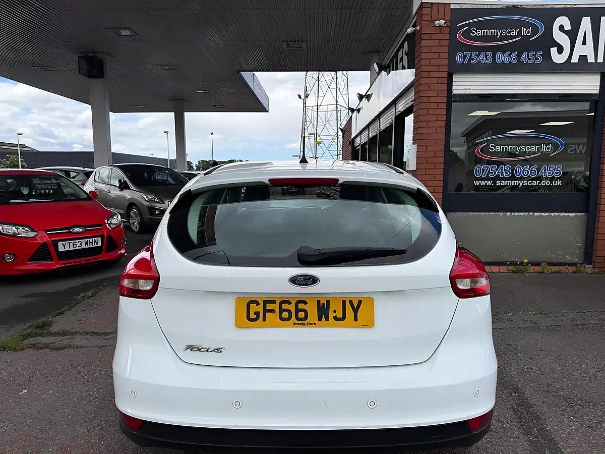 Used 2016 Ford Focus Titanium White - Interior and Exterior details 4