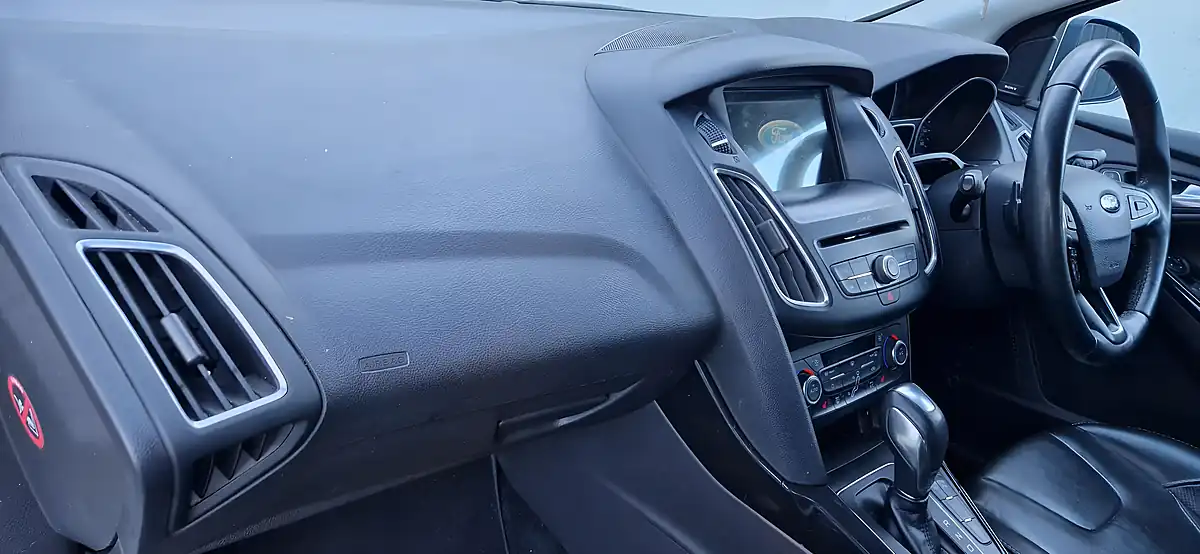 Used 2016 Ford Focus Titanium X White - Interior and Exterior details 12