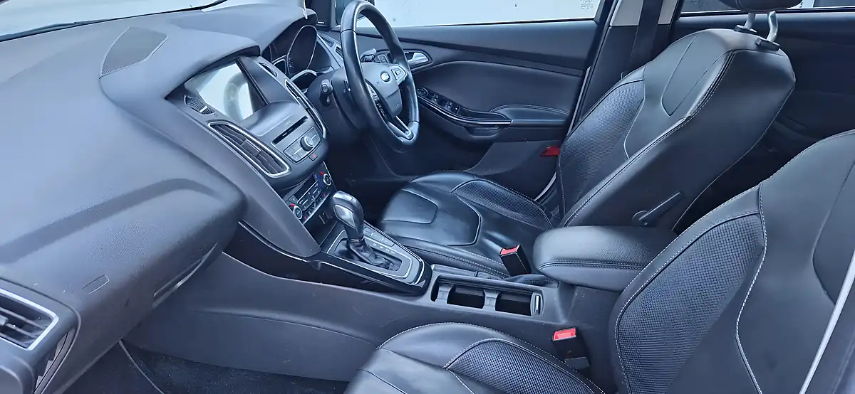 Used 2016 Ford Focus Titanium X White - Interior and Exterior details 13