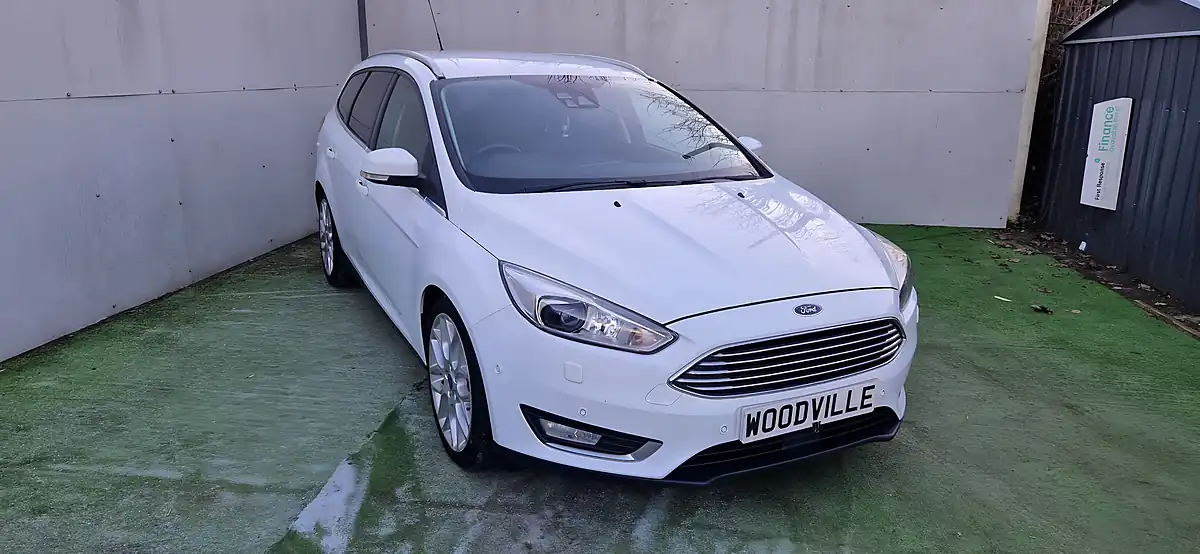 Used 2016 Ford Focus Titanium X White - Interior and Exterior details 3