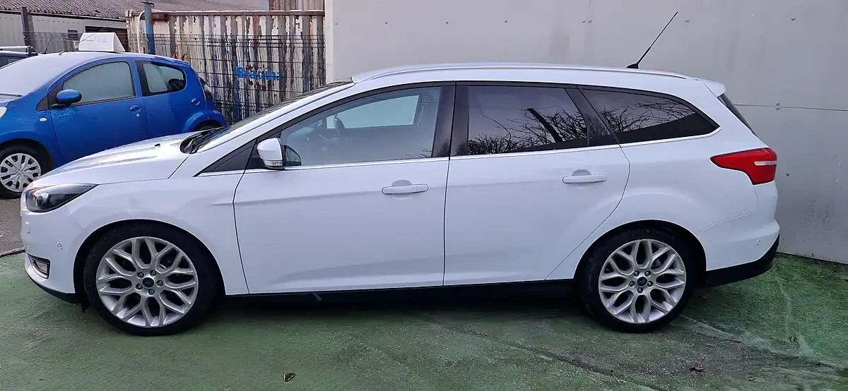 Used 2016 Ford Focus Titanium X White - Interior and Exterior details 5