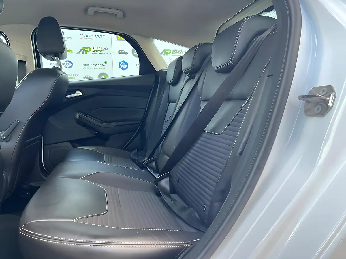 Used 2016 Ford Focus Titanium X White - Interior and Exterior details 11