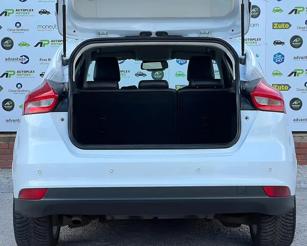 Used 2016 Ford Focus Titanium X White - Interior and Exterior details 18