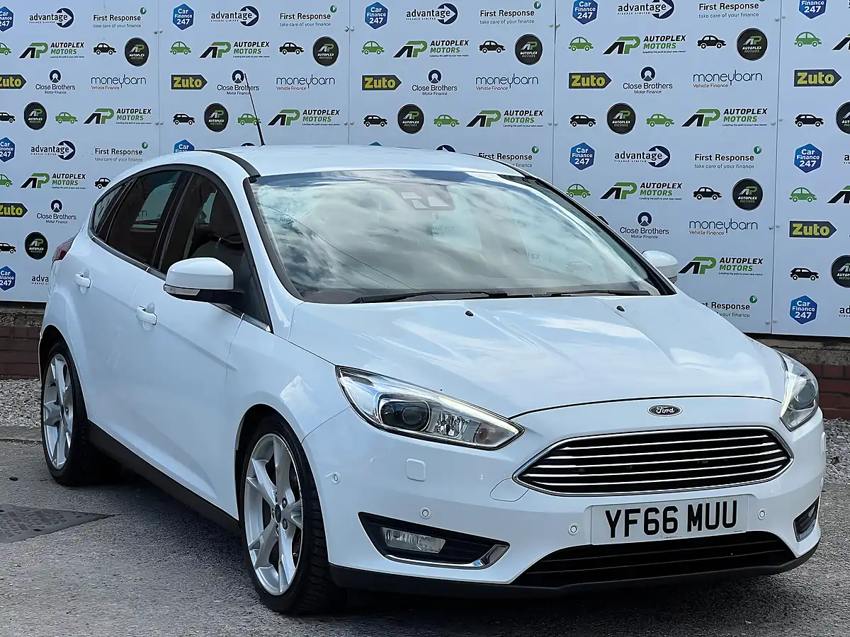 Used 2016 Ford Focus Titanium X White - Interior and Exterior details 2