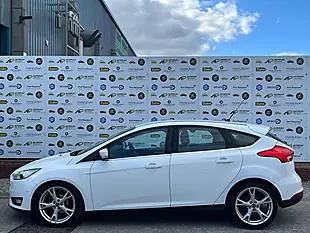 Used 2016 Ford Focus Titanium X White - Interior and Exterior details 9