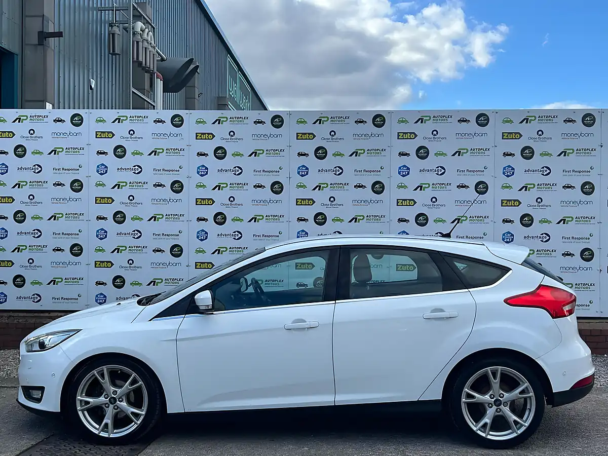 Used 2016 Ford Focus Titanium X White - Interior and Exterior details 9