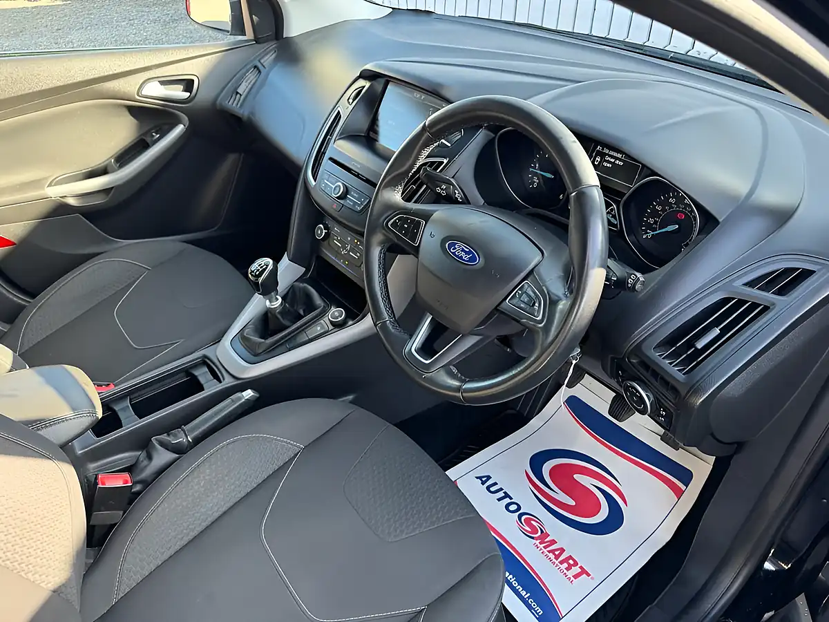 Used 2016 Ford Focus Zetec Black - Interior and Exterior details 17