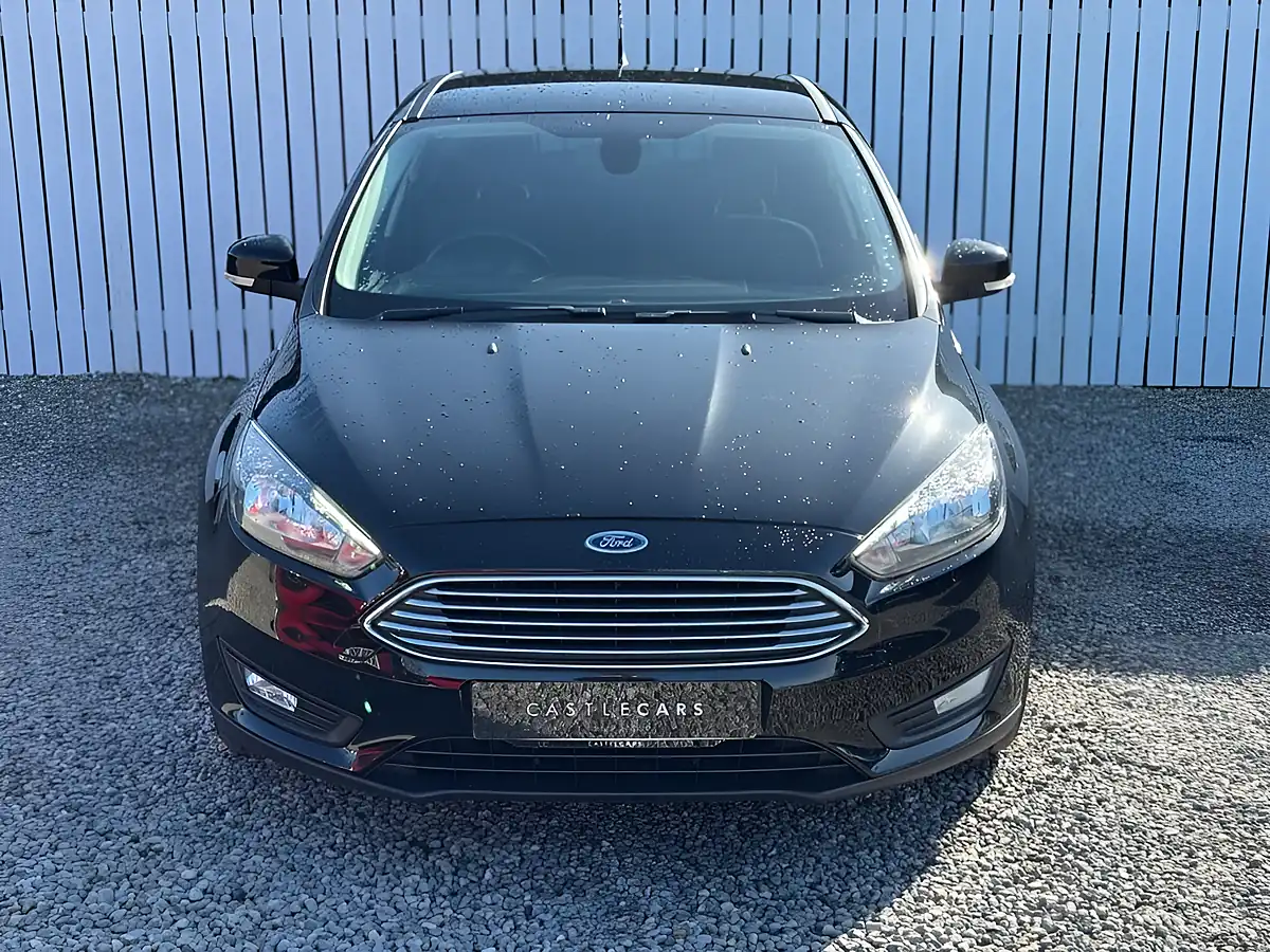Used 2016 Ford Focus Zetec Black - Interior and Exterior details 3