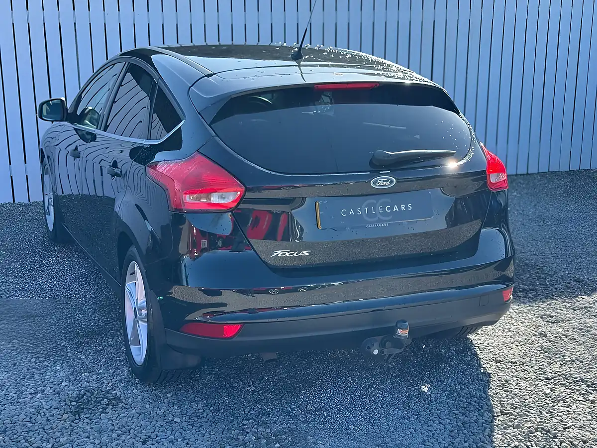 Used 2016 Ford Focus Zetec Black - Interior and Exterior details 4