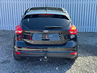 Used 2016 Ford Focus Zetec Black - Interior and Exterior details 6