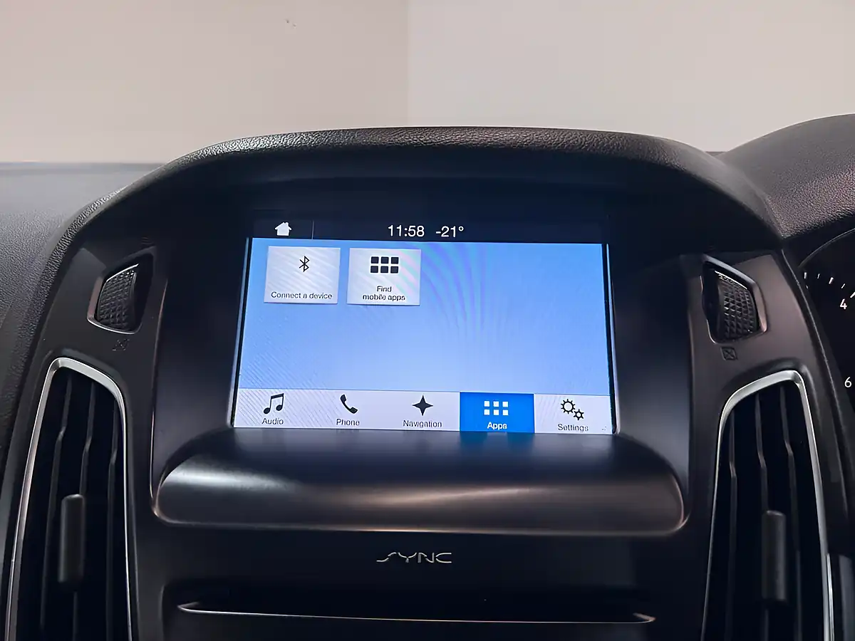 Used 2016 Ford Focus Zetec Black - Interior and Exterior details 19