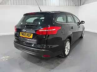 Used 2016 Ford Focus Zetec Black - Interior and Exterior details 7