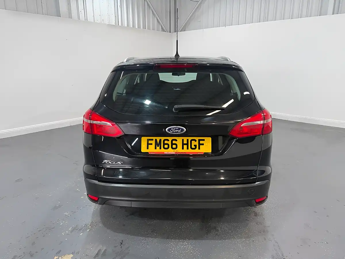 Used 2016 Ford Focus Zetec Black - Interior and Exterior details 8