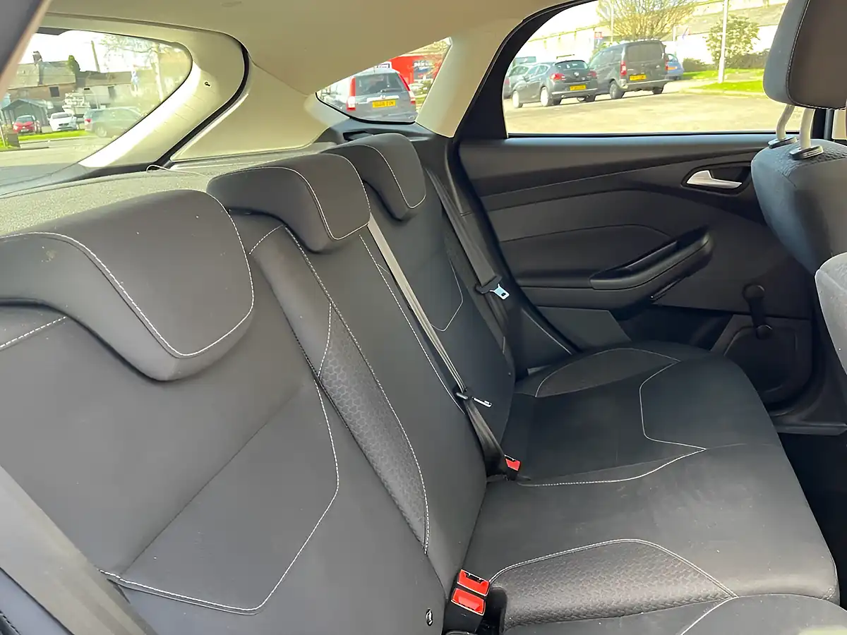 Used 2016 Ford Focus Zetec Black - Interior and Exterior details 13