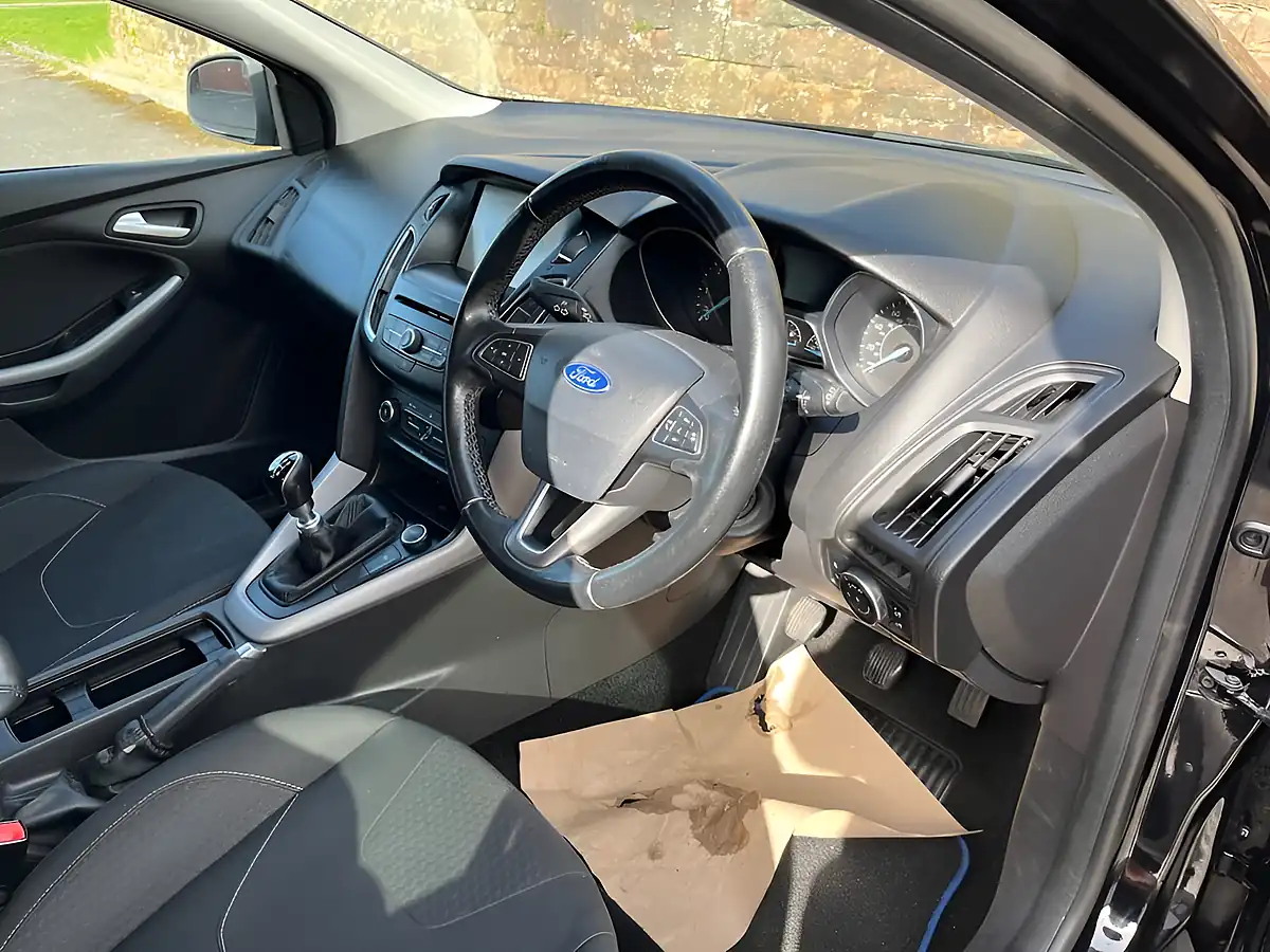 Used 2016 Ford Focus Zetec Black - Interior and Exterior details 14