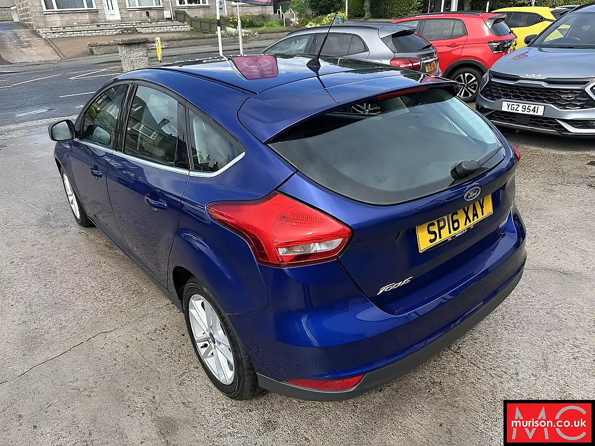 Used 2016 Ford Focus Zetec Blue - Interior and Exterior details 14