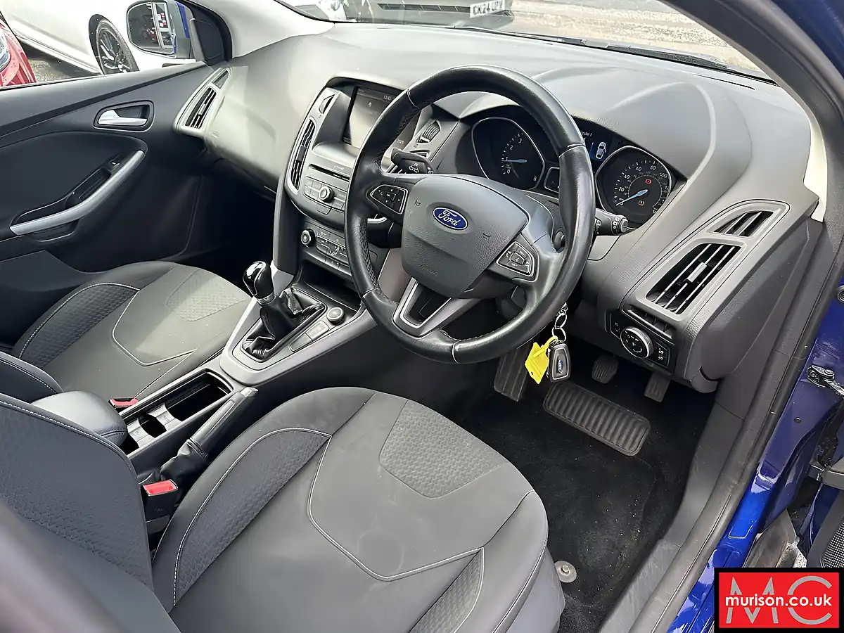 Used 2016 Ford Focus Zetec Blue - Interior and Exterior details 18