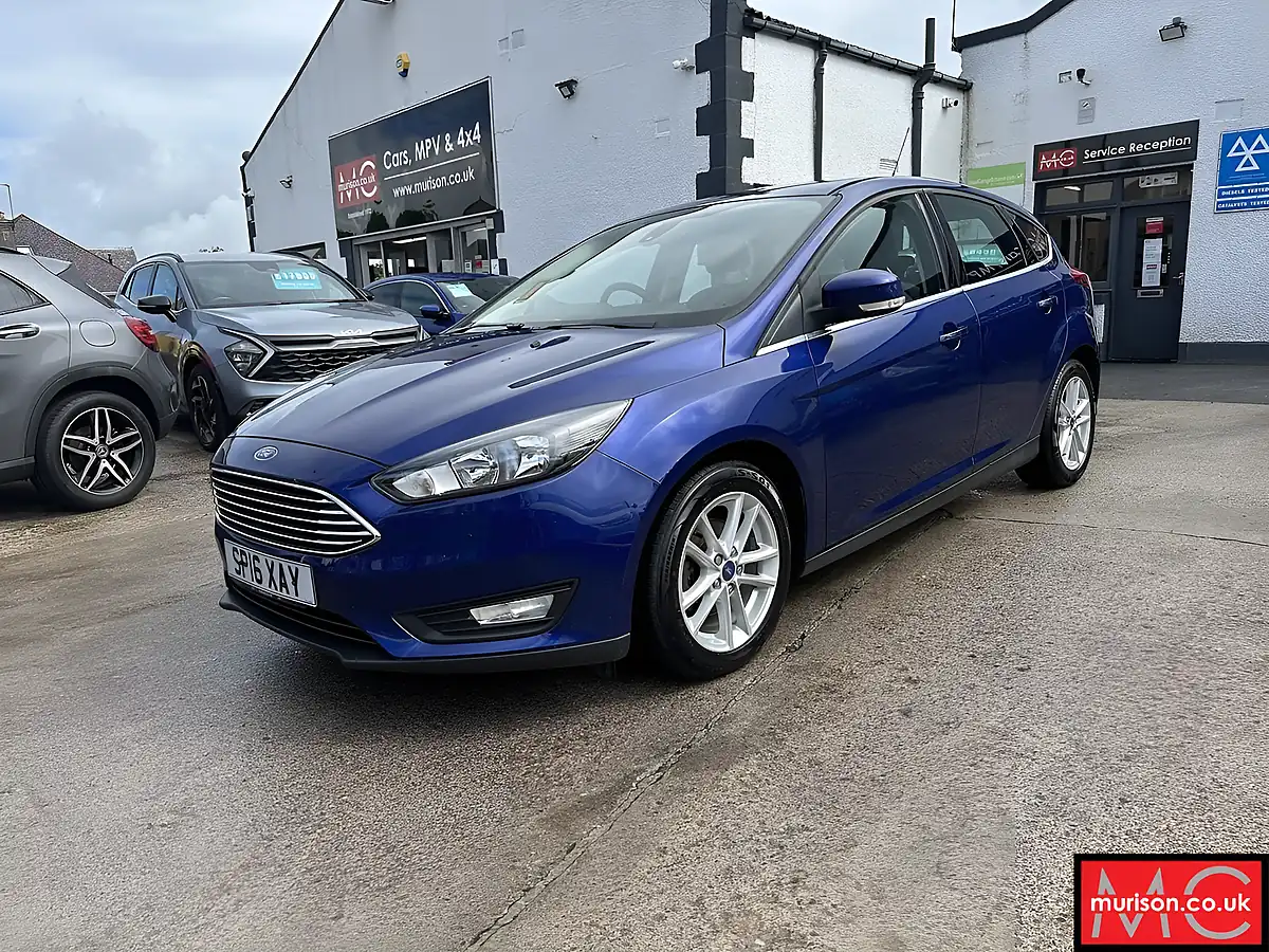 Used 2016 Ford Focus Zetec Blue - Interior and Exterior details 3