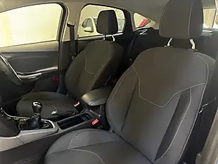 Used 2016 Ford Focus Zetec Blue - Interior and Exterior details 14
