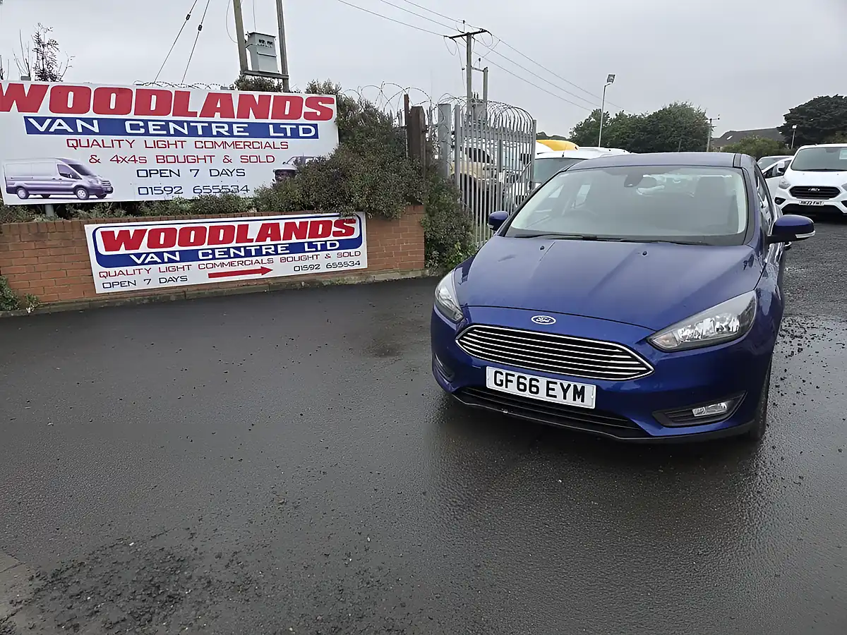 Used 2016 Ford Focus Zetec Blue - Interior and Exterior details 3