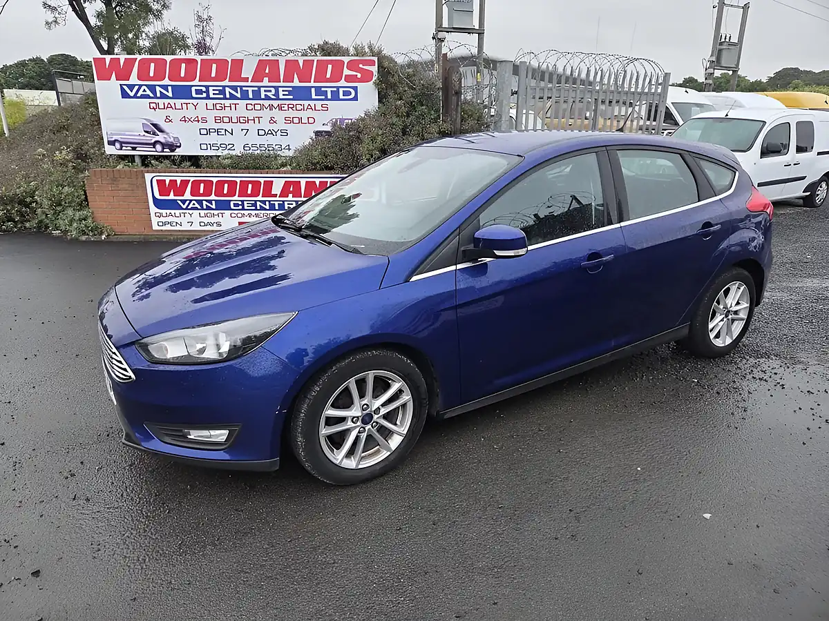 Used 2016 Ford Focus Zetec Blue - Interior and Exterior details 4