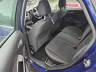 Used 2016 Ford Focus Zetec Blue - Interior and Exterior details 7