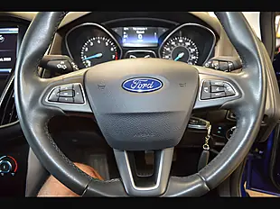 Used 2016 Ford Focus Zetec Deep Impact Blue - Interior and Exterior details 11