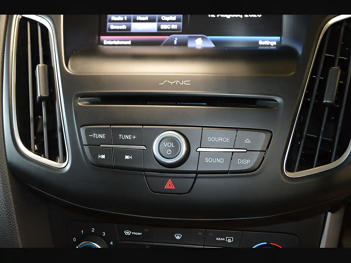 Used 2016 Ford Focus Zetec Deep Impact Blue - Interior and Exterior details 15