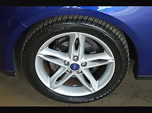 Used 2016 Ford Focus Zetec Deep Impact Blue - Interior and Exterior details 20