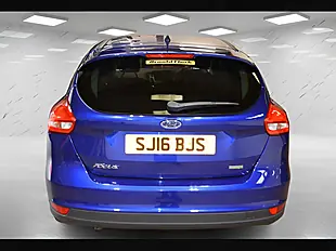 Used 2016 Ford Focus Zetec Deep Impact Blue - Interior and Exterior details 7